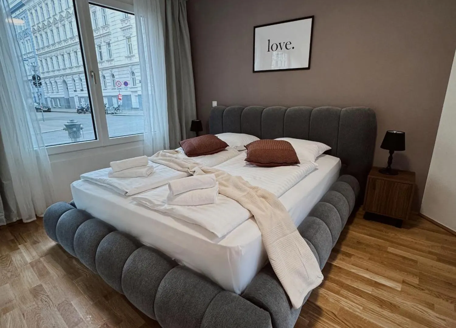 Urban Living Ferchergasse Vienna Apartment